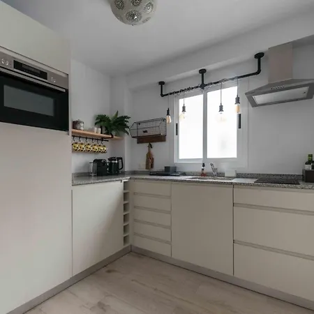 Apartment Brand New 50m From Arenal